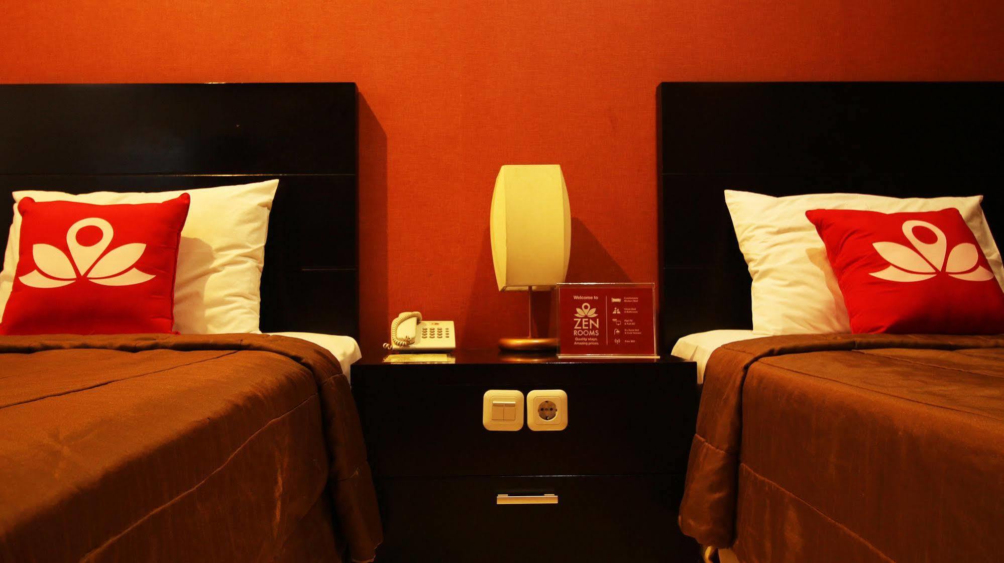 Zen Rooms Grand Hotel Lembang Exterior foto